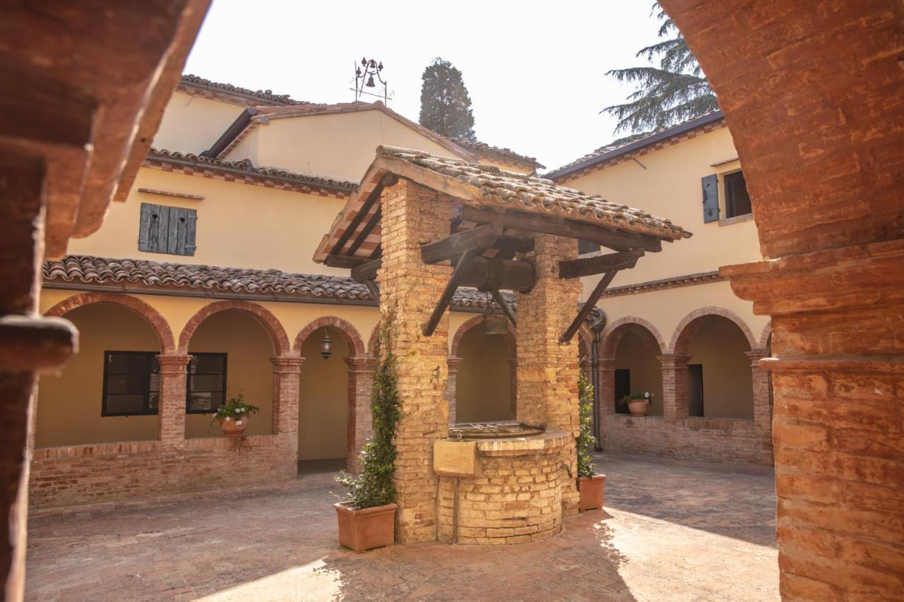 La Loggia Historic Resort Gradara Exterior photo