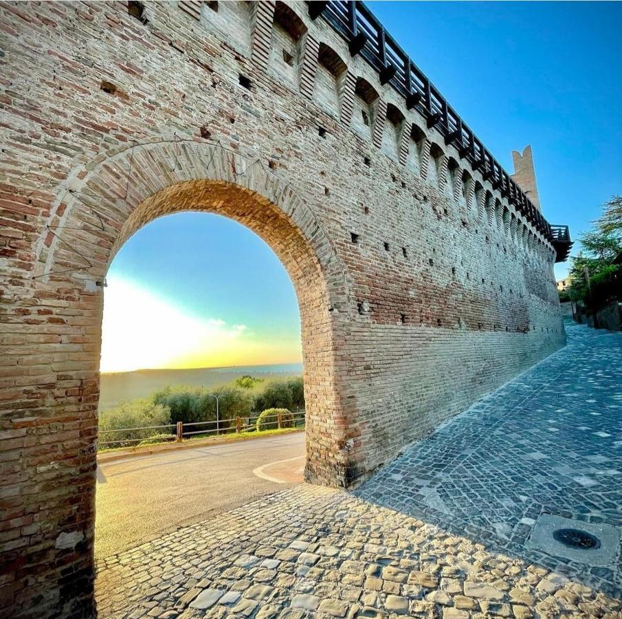 La Loggia Historic Resort Gradara Exterior photo